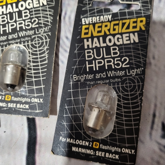 Energizer Halogen Light Bulb Bundle flashlight - Picture 3 of 4